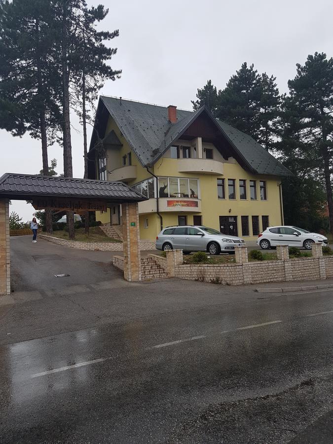 Restoran&Motel And Apartmants Lovacka Prica Tesanj 外观 照片